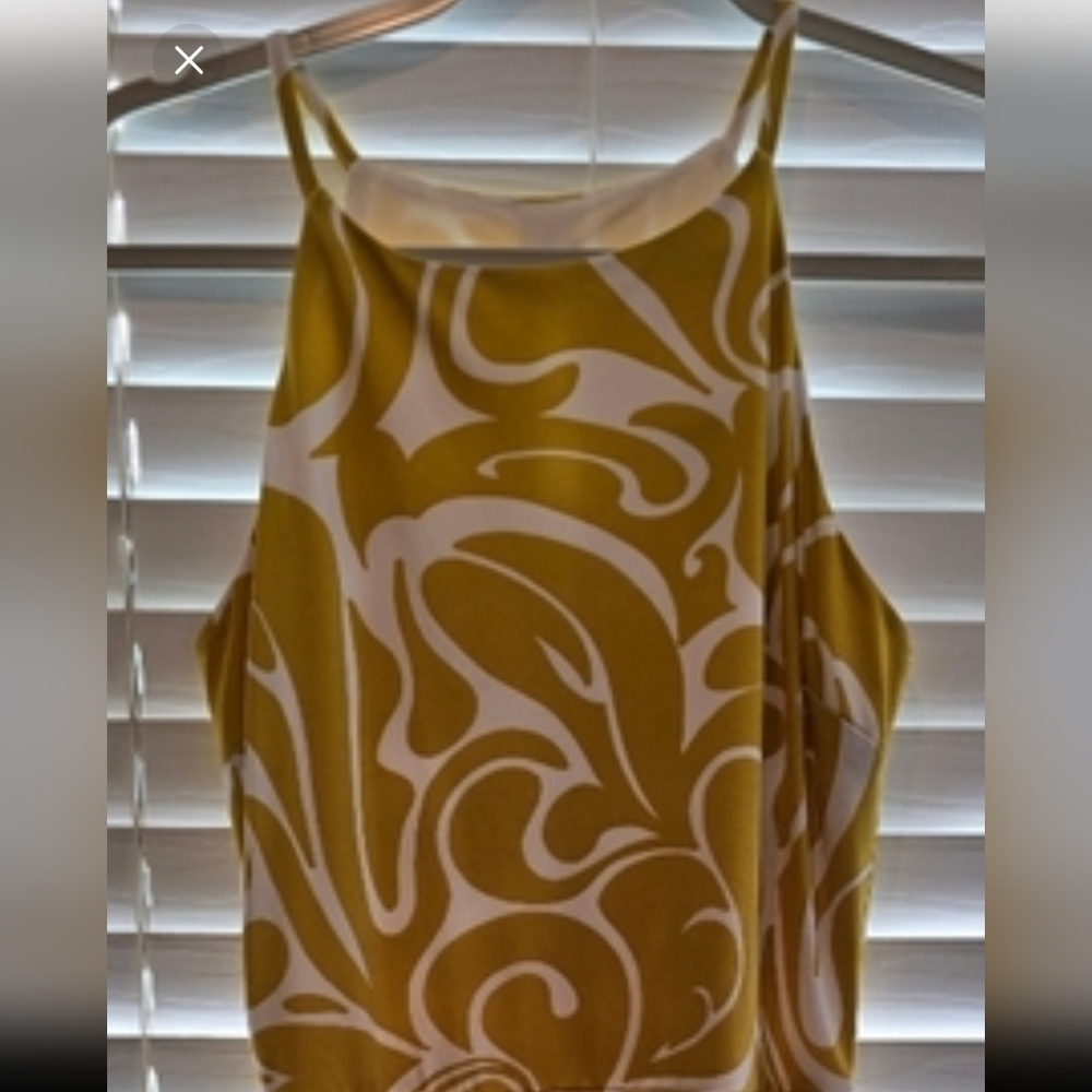 Bar III - Retro Vibes ✨️ Yellow and Silky Swirl Midi Dress